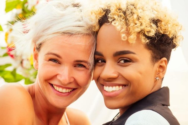 Quel est le rôle d'une hôtesse d'accueil en entreprise ?